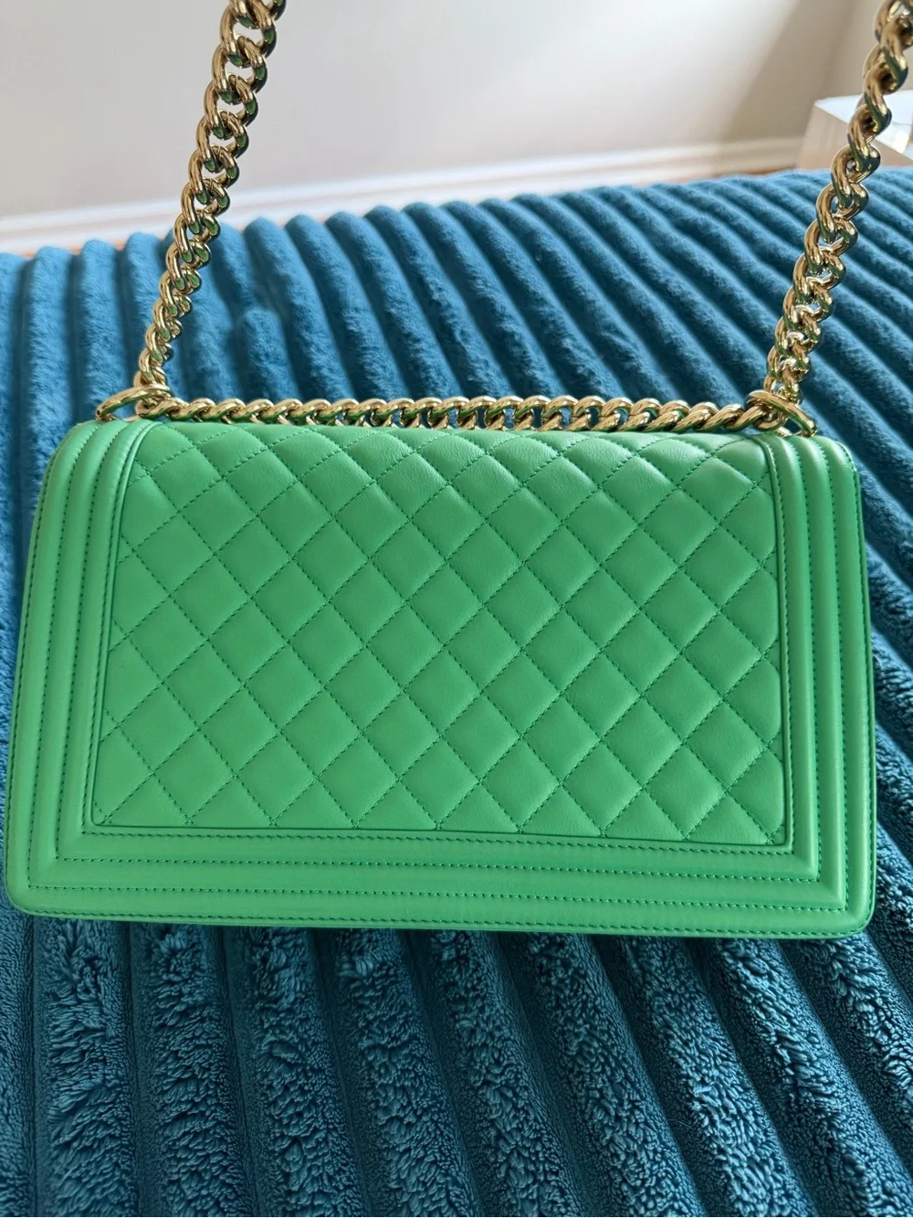 CHANEL excellent
